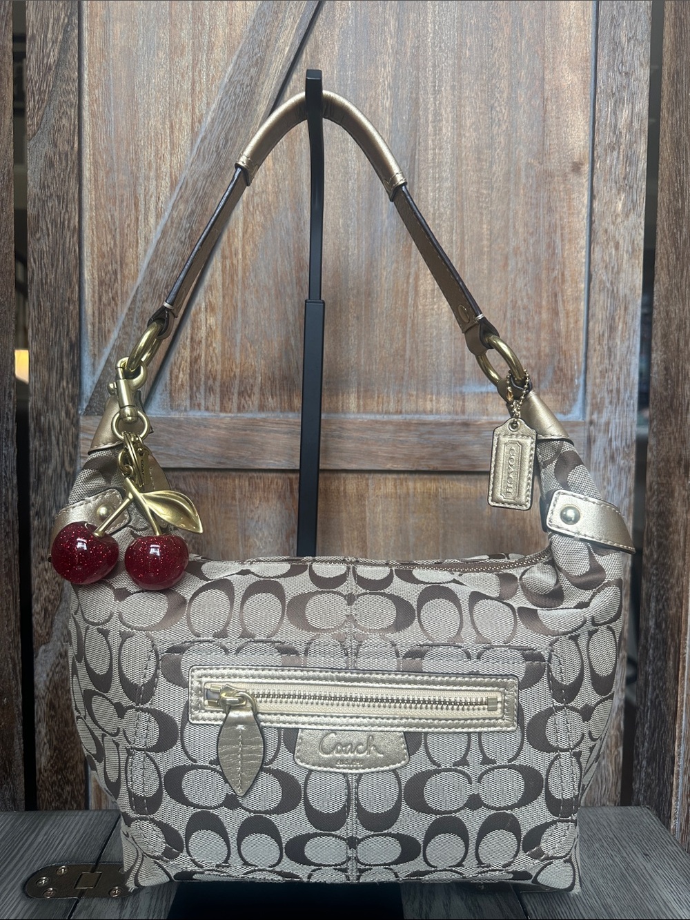 Coach Signature C Penelope Jacquard Logo Gold Leather Trim & Coach Cherry Charm - Picture 1 of 16